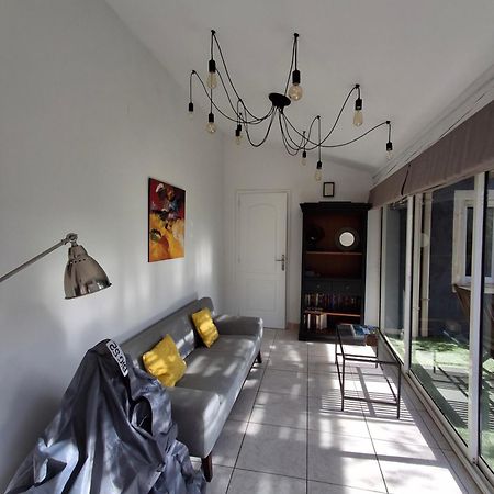 Maisonnette charmante avec piscine privative La Garde  Extérieur photo