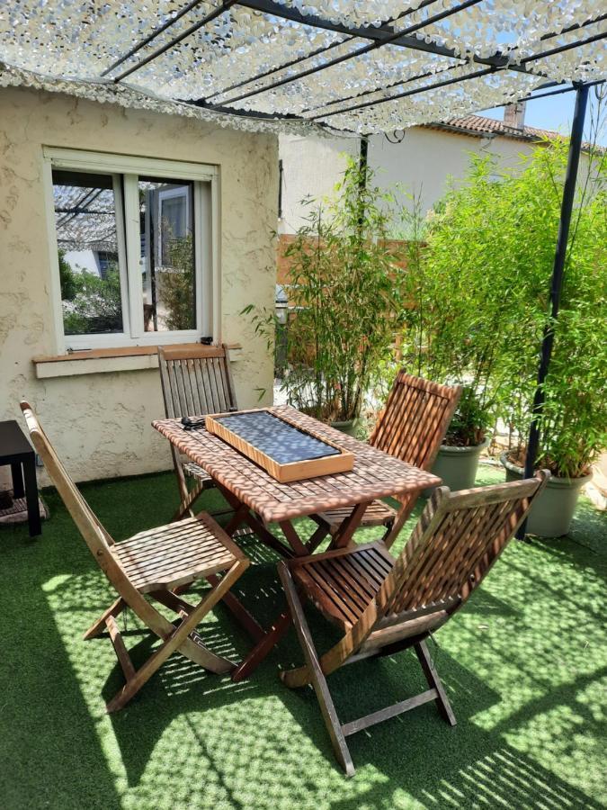 Maisonnette charmante avec piscine privative La Garde  Extérieur photo