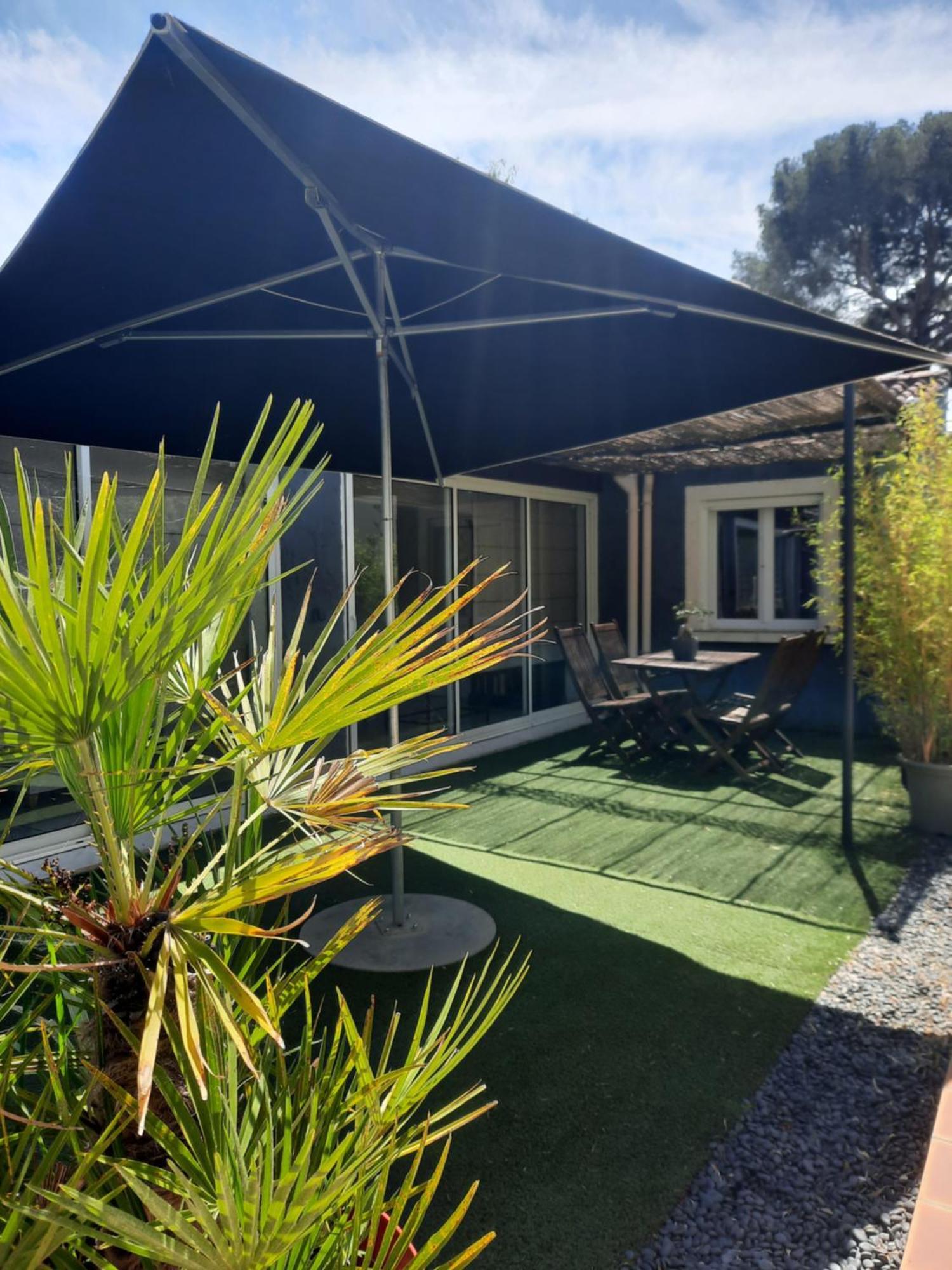 Maisonnette charmante avec piscine privative La Garde  Extérieur photo
